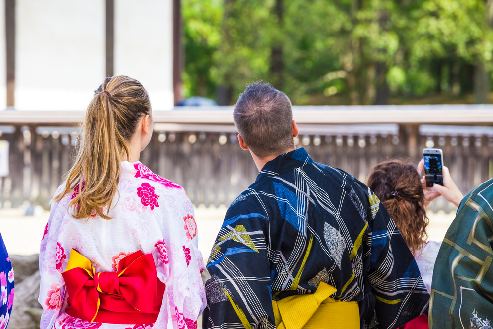 the-kimono-the-traditional-japanese-garment-in-the-present-day